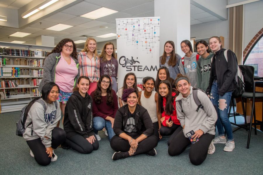 Front row: Mary Garcia, Ariana Rechkemmer, Christina Nobile, Maggie ONeill, Kailey Abraham,  Lindsay Park, Alyssa Benjamin and Erica Selsley. 
Back row: Isabel Falguera, Laura Kirsch, Nadia Kuschner, Ally Suman, Sarah Lessig, Madison Tocci and Natalie Stuart. Anita Castellar in the middle. 