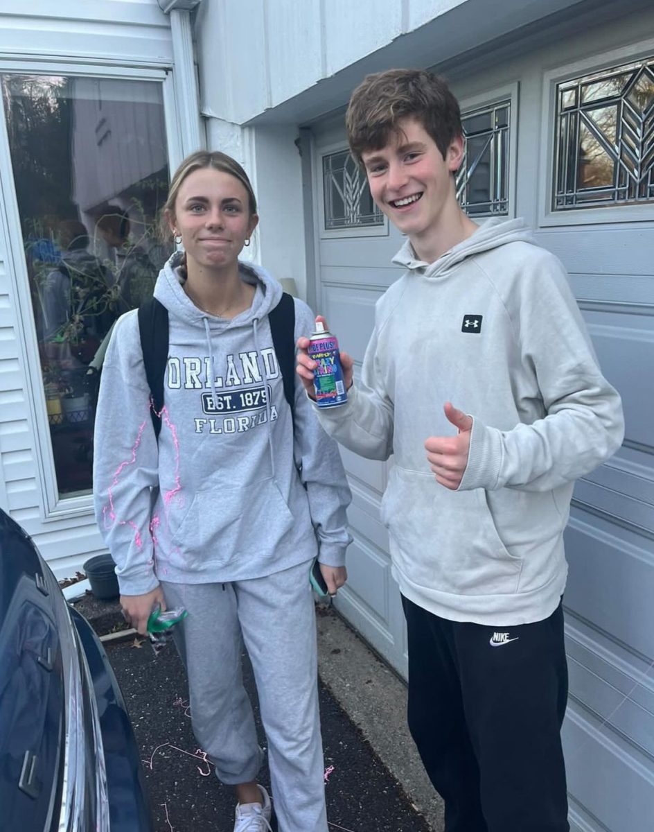 Cole+Scattergood+pictured+with+the+eliminated+Cassidy+Hudson